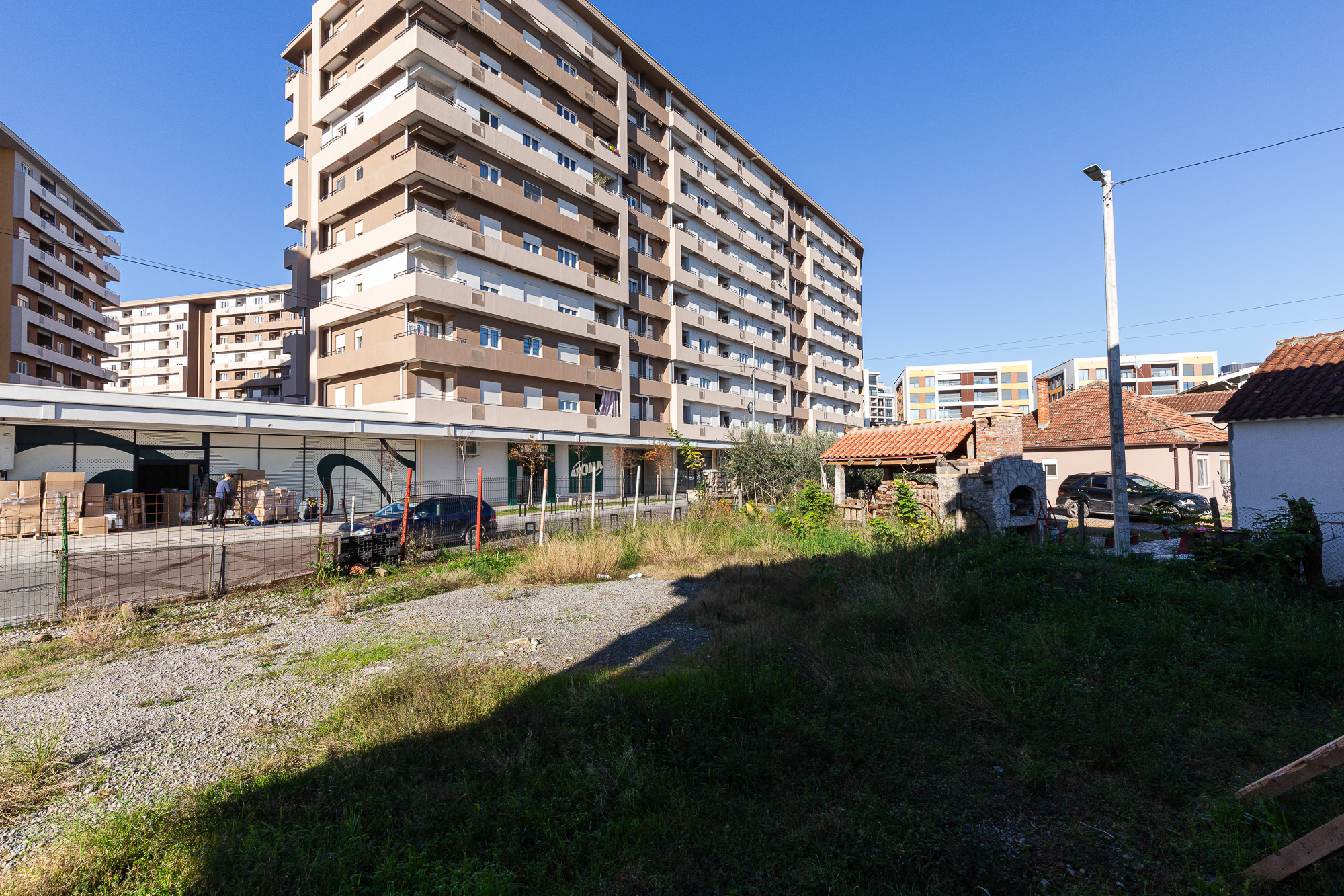 Image of Commerce property - 6 Bedrooms for Sale in Montenegro-Montenegro, Image 3