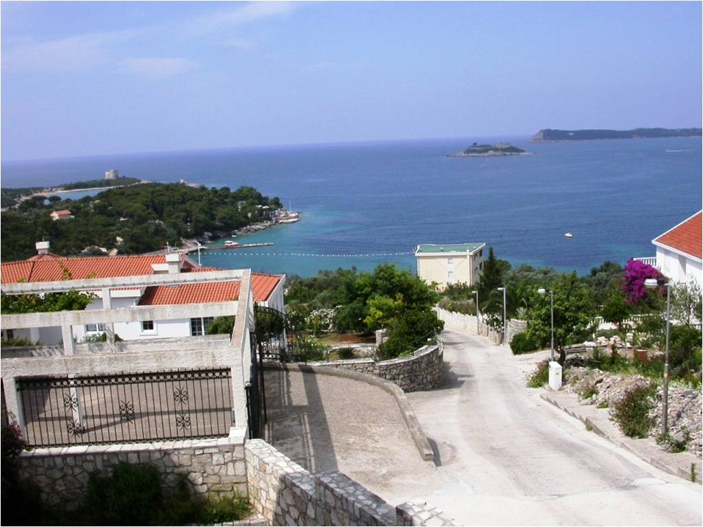 Image of House - 4 Bedrooms - 6 Bathrooms for Sale in Herceg-Novi-Herceg Novi-Montenegro, Image 9