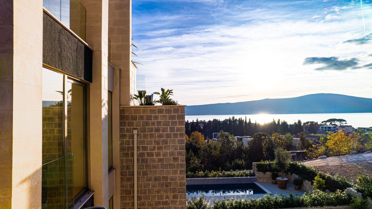 Luxury apartments in a unique complex  Donja Lastva Tivat