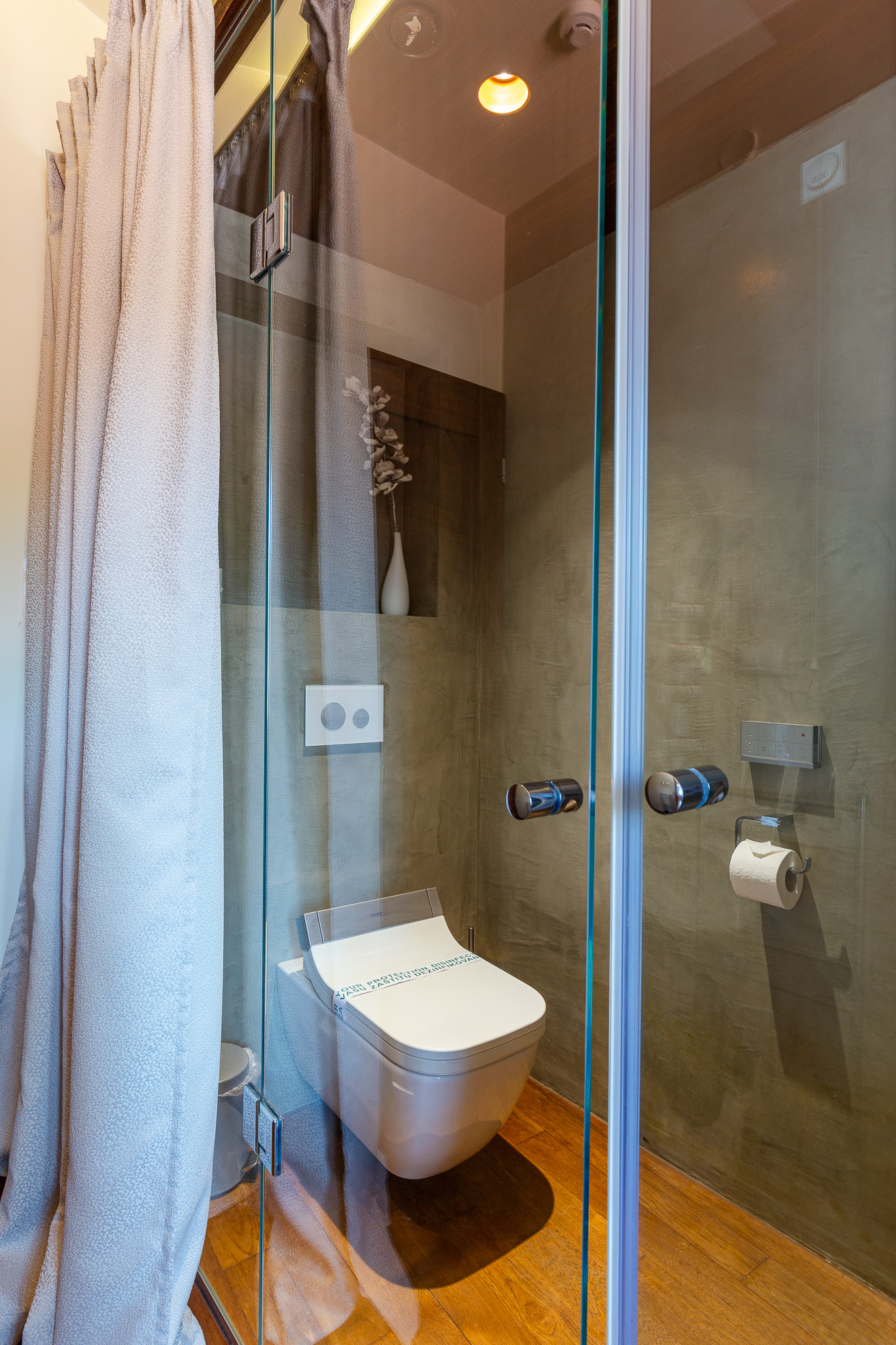 Image of Villa - 7 Bedrooms - 7 Bathrooms for Sale in Kotor-Montenegro, Image 53
