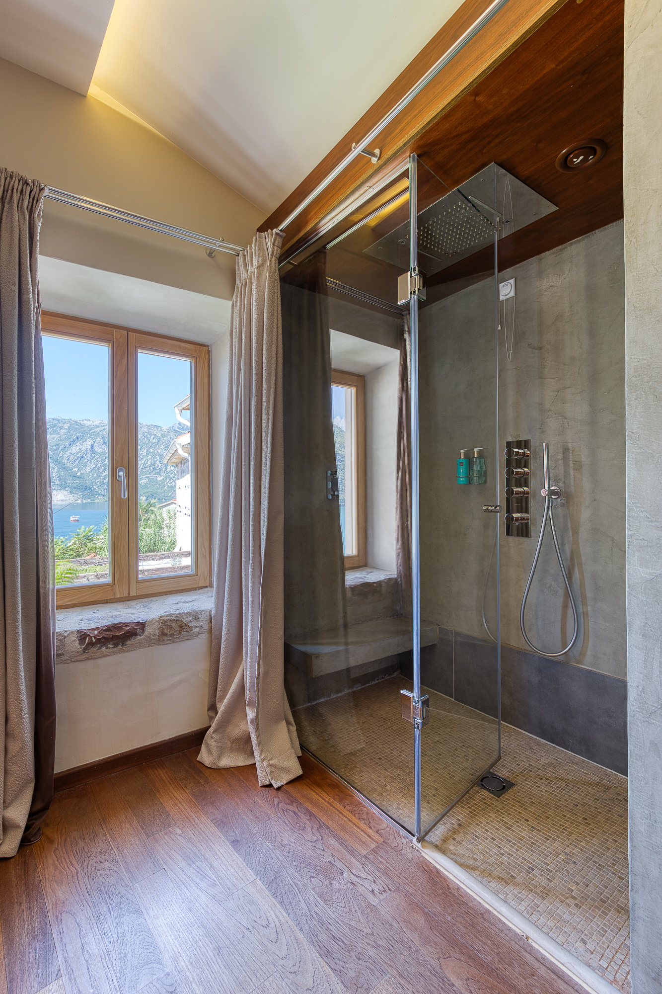 Image of Villa - 7 Bedrooms - 7 Bathrooms for Sale in Kotor-Montenegro, Image 42
