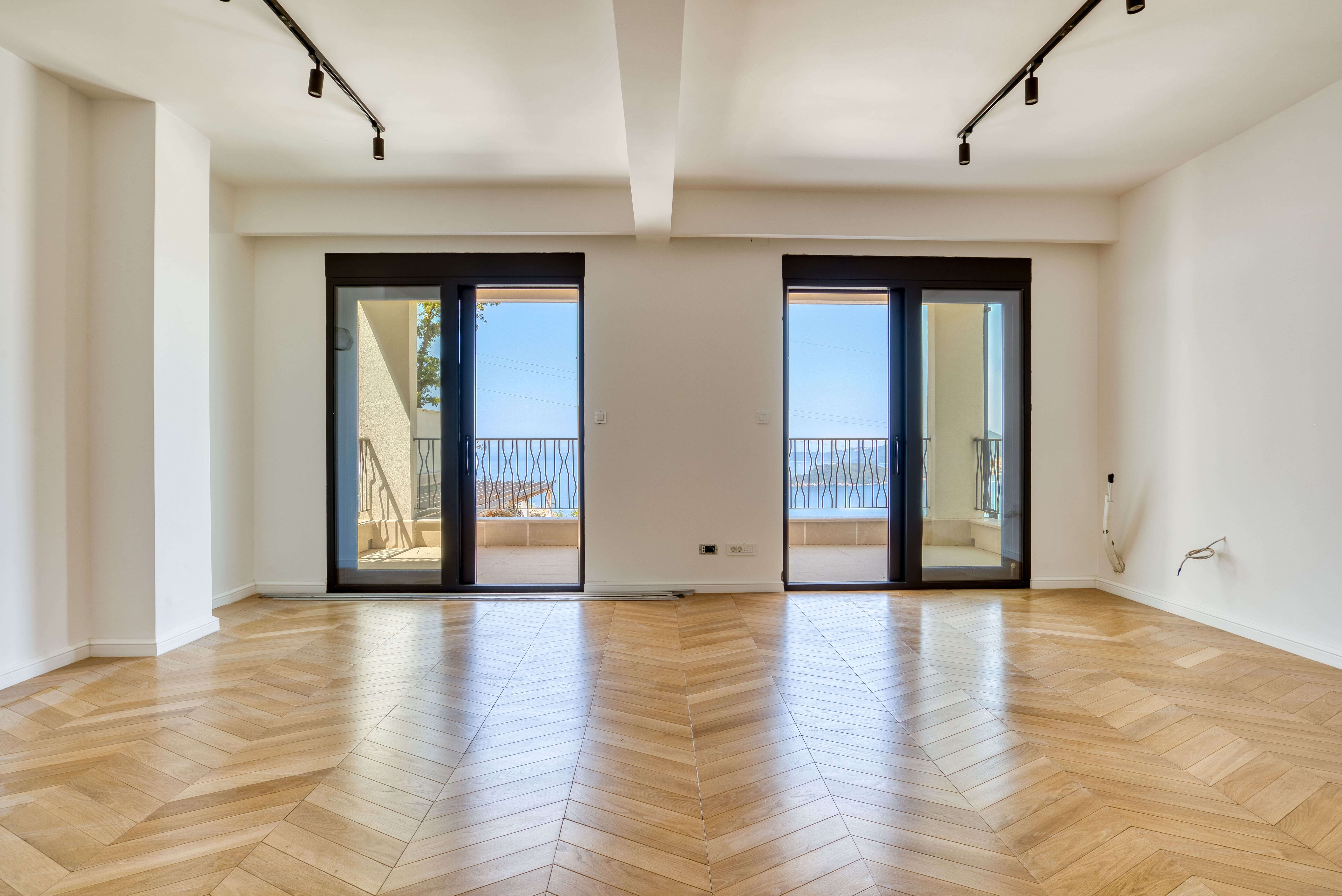 Image of Villa - 5 Bedrooms - 5 Bathrooms for Sale in Budva-Blizikuce-Montenegro, Image 8