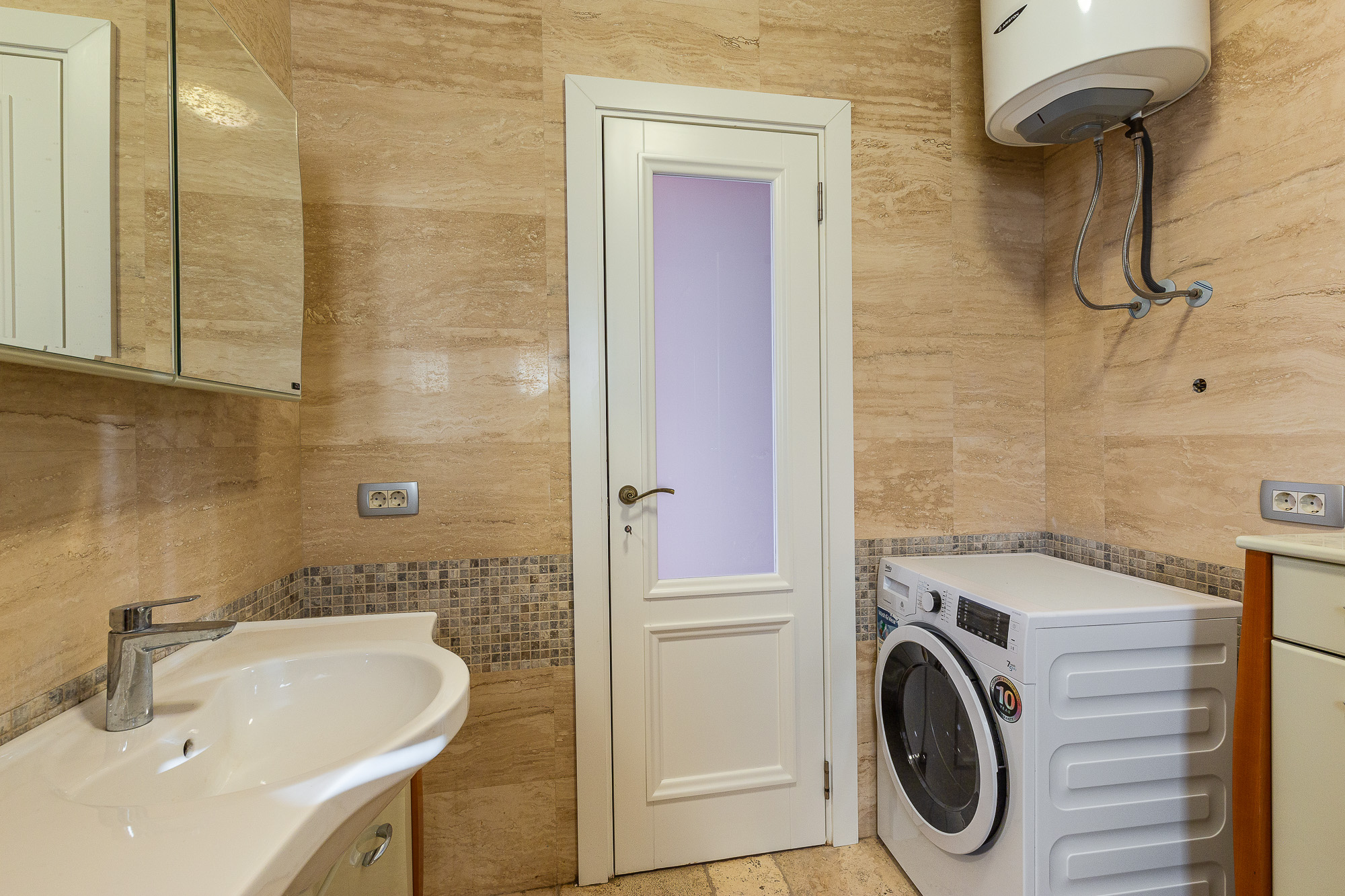 Image of House - 3 Bedrooms - 3 Bathrooms for Sale in Tivat-Tivat-Montenegro, Image 10