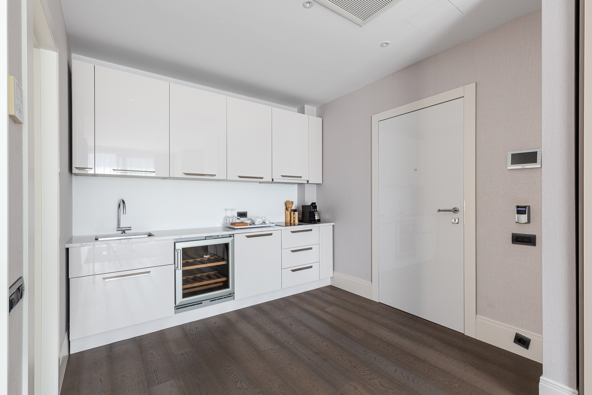 Image of Apartment - 1 Bathrooms for Sale in Tivat-Tivat-Montenegro, Image 24