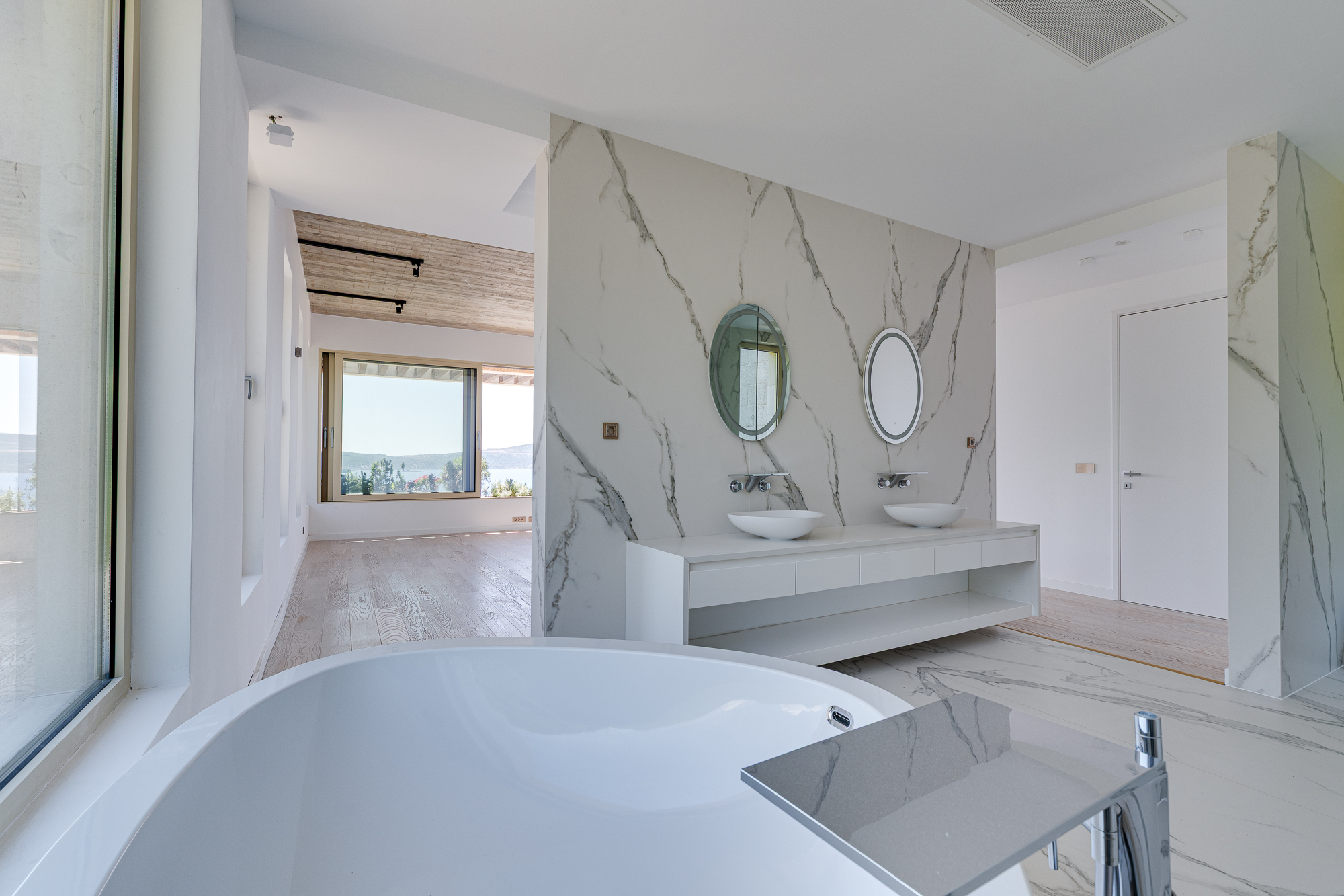 Image of Villa - 7 Bedrooms - 7 Bathrooms for Sale in Tivat-Tivat-Montenegro, Image 9