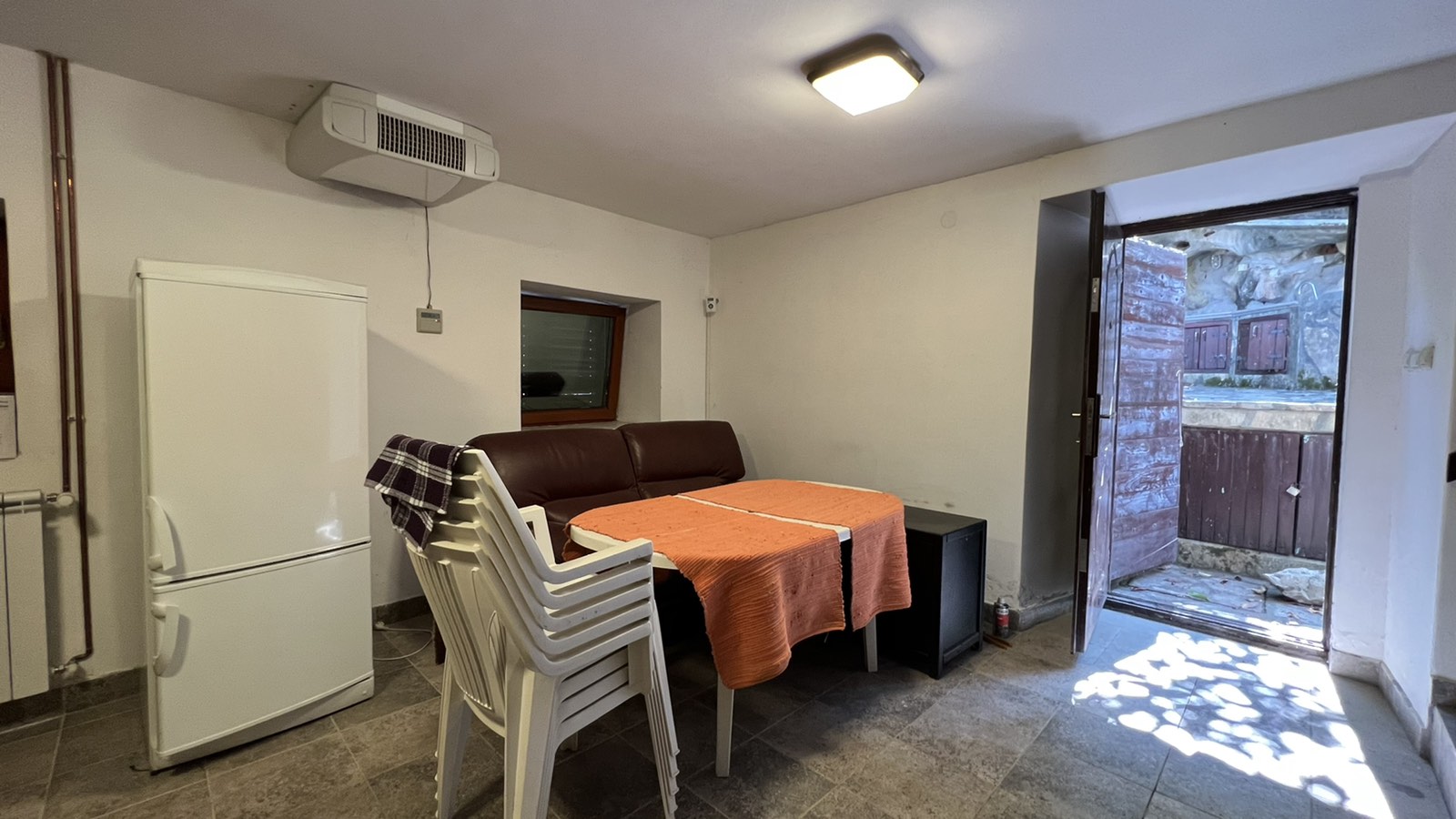 Image of Apartment - 2 Bedrooms - 1 Bathrooms for Sale in Tivat-Krasici-Montenegro, Image 6