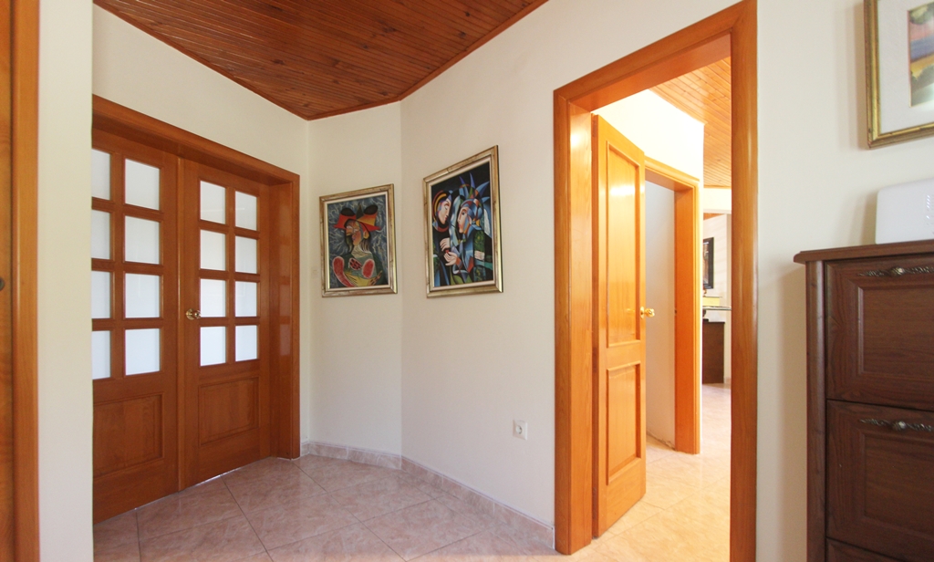 Image of House - 3 Bedrooms - 2 Bathrooms for Sale in Budva-Radanovici-Montenegro, Image 12