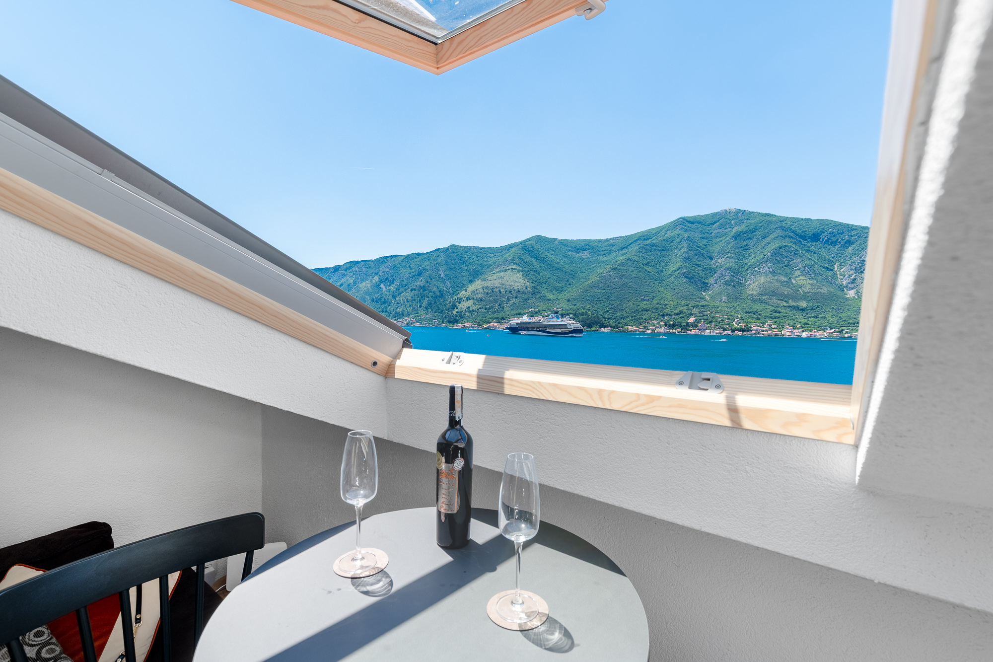 Image of Apartment - 2 Bedrooms - 2 Bathrooms for Sale in Kotor-Dobrota-Montenegro, Image 5