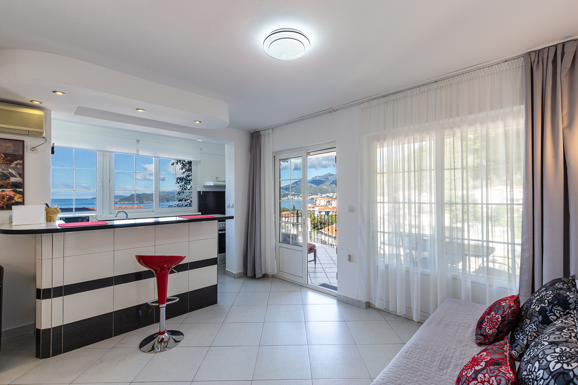 Image of Apartment - 3 Bedrooms - 2 Bathrooms for Sale in Budva-Sveti Stefan-Montenegro, Image 3