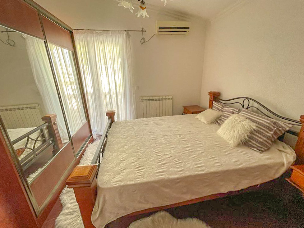 Image of House - 4 Bedrooms - 3 Bathrooms for Sale in Bar-Zeleni Pojas-Montenegro, Image 12