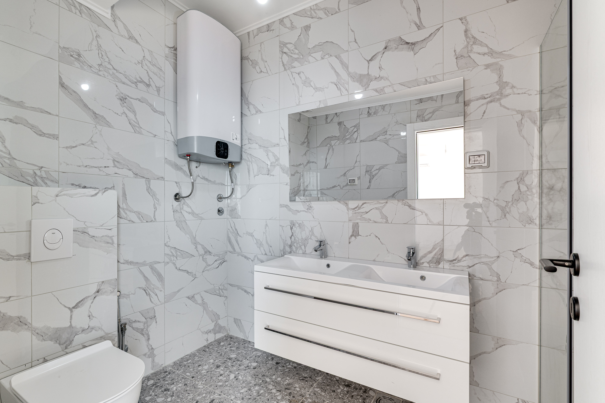 Image of Villa - 3 Bedrooms - 3 Bathrooms for Sale in Budva-Budva-Montenegro, Image 8