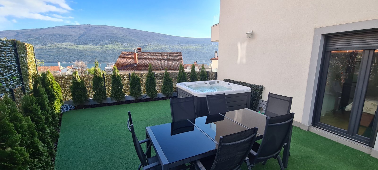 Image of Apartment - 1 Bedrooms - 1 Bathrooms for Sale in Herceg-Novi-Djenovici-Montenegro, Image 1