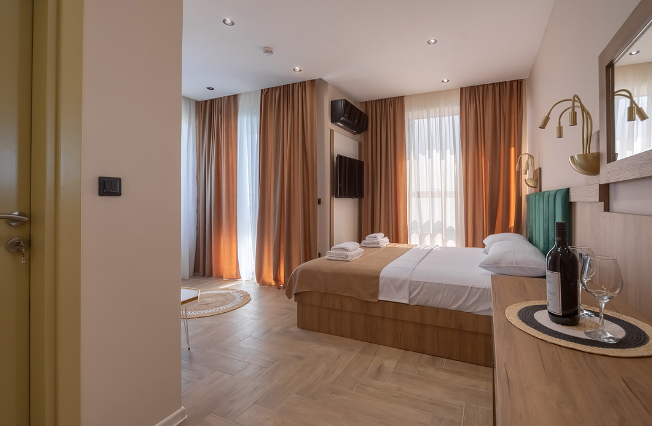 FOR SALE / PARTNERSHIP – HOTEL IN A PRIME LOCATION  Dobre Vode Bar