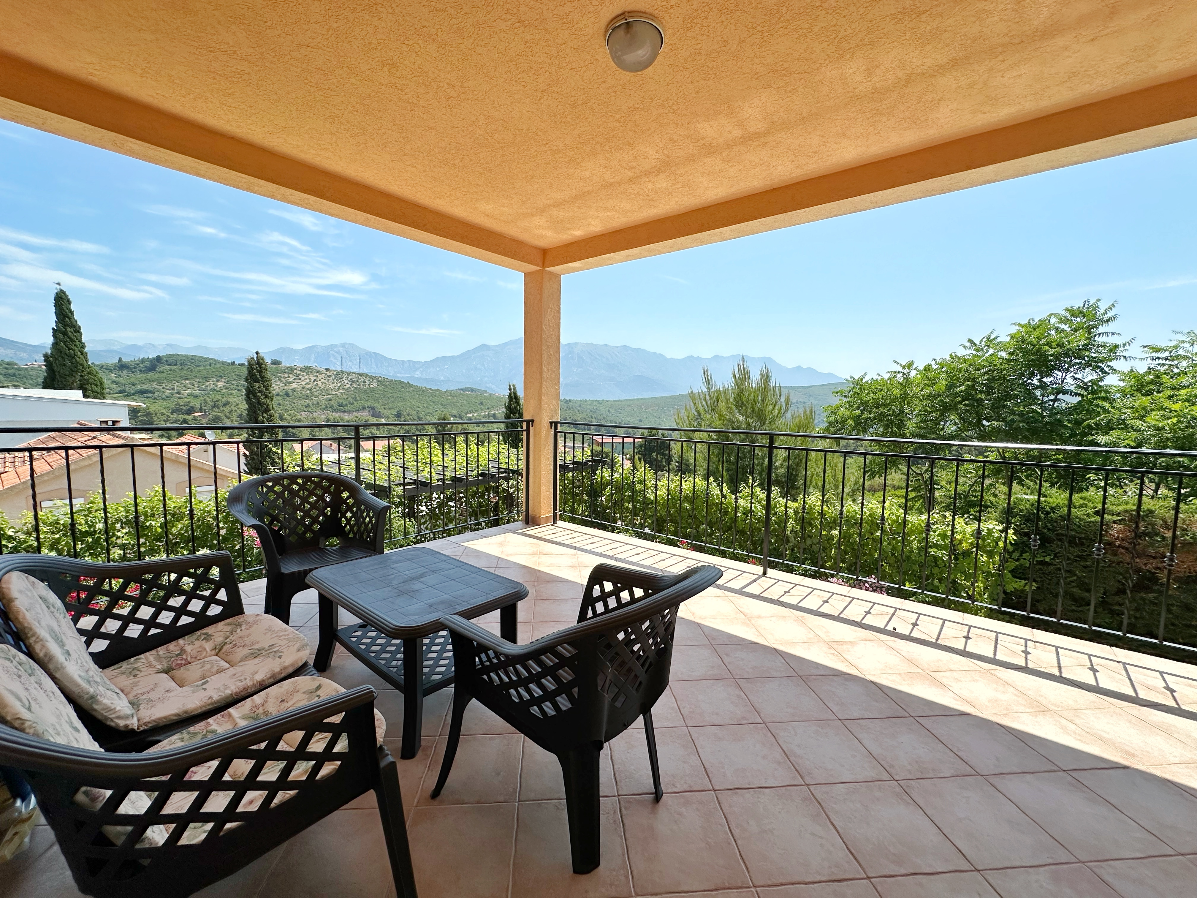 Image of Hotel - 8 Bedrooms - 6 Bathrooms for Sale in Tivat-Lustica-Montenegro, Image 28