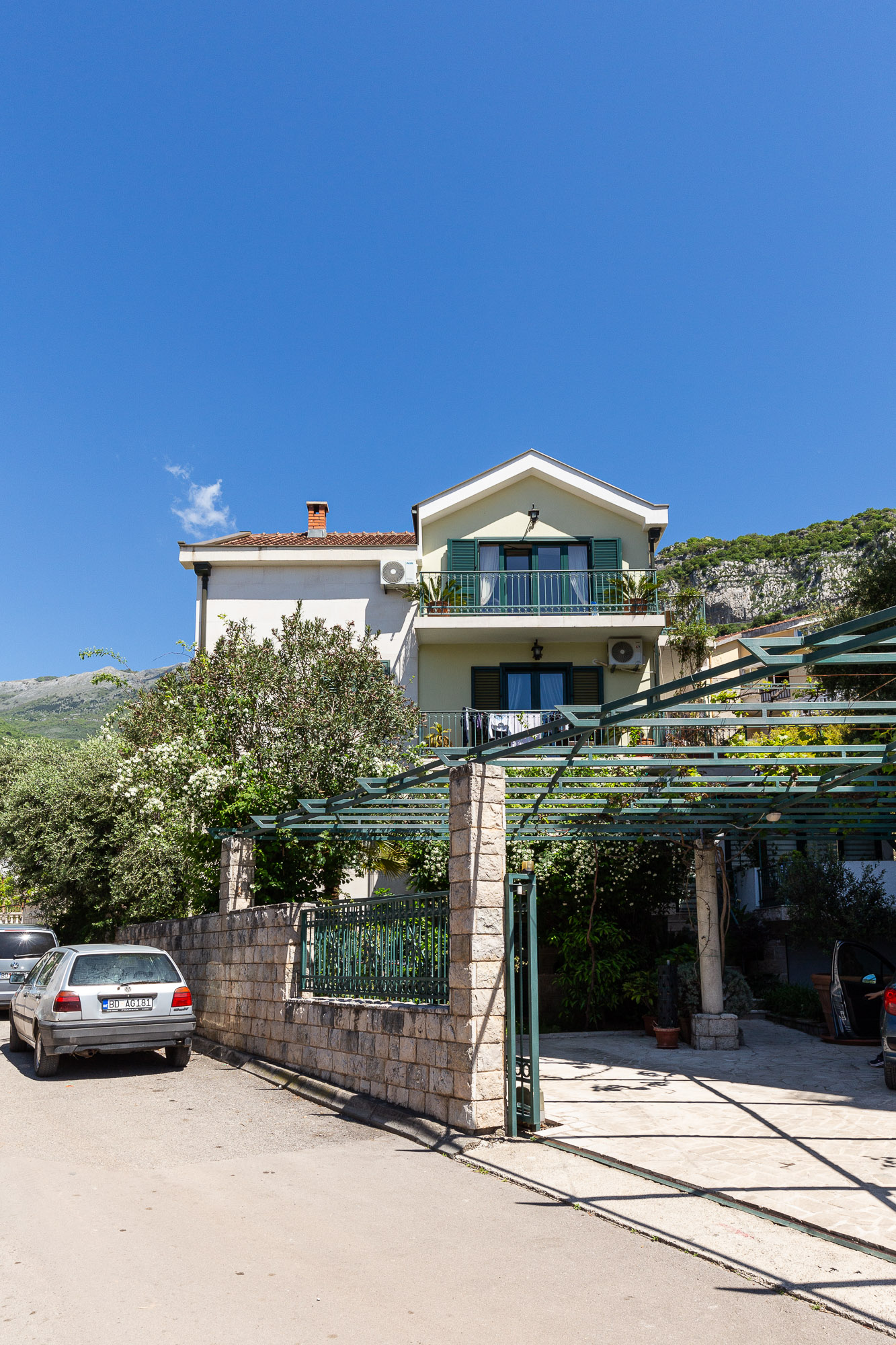 Image of House - 6 Bedrooms - 3 Bathrooms for Sale in Budva-Budva-Montenegro, Image 37