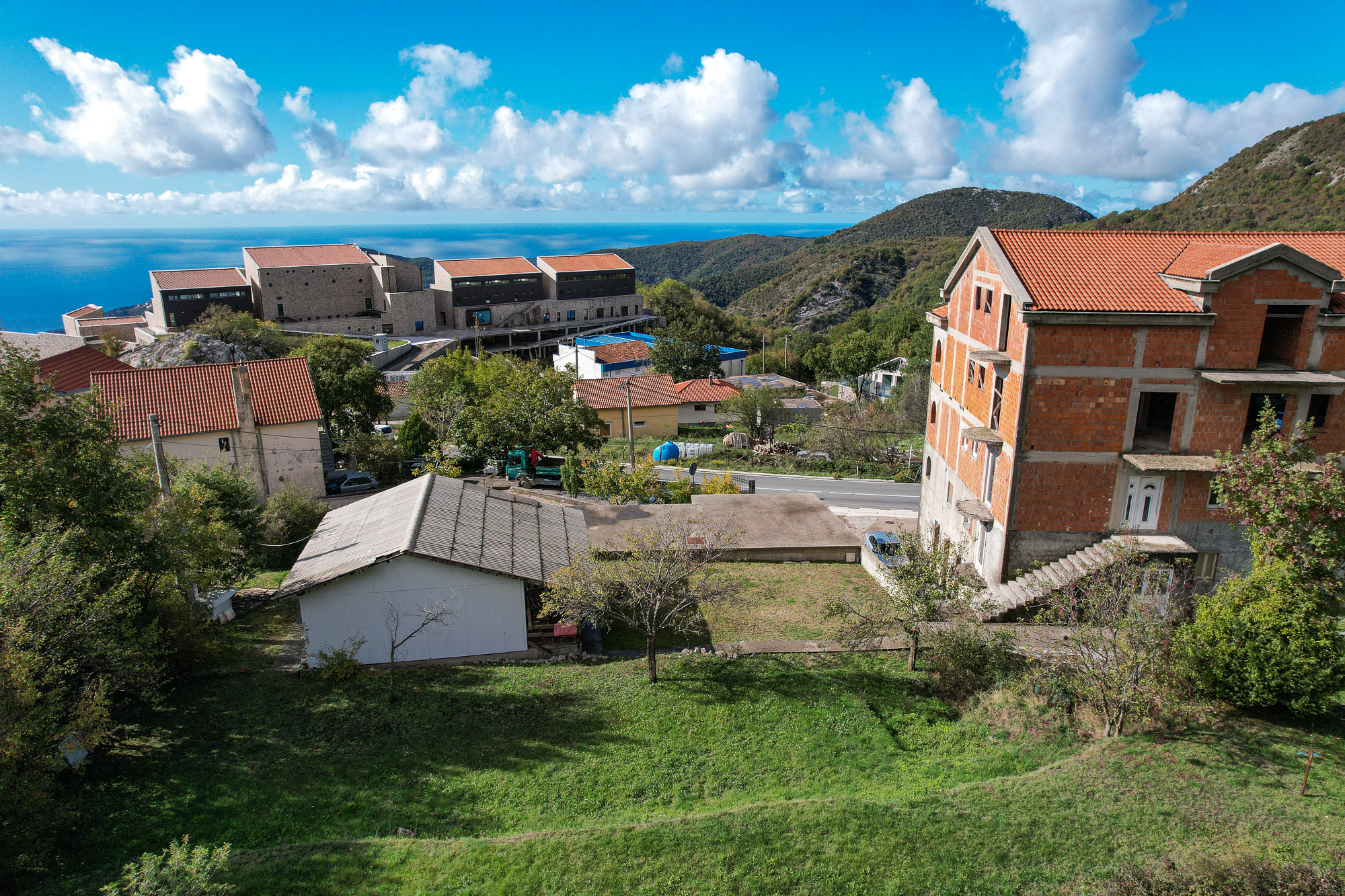 Parcelas 2 habitaciones  Lapcici, Montenegro