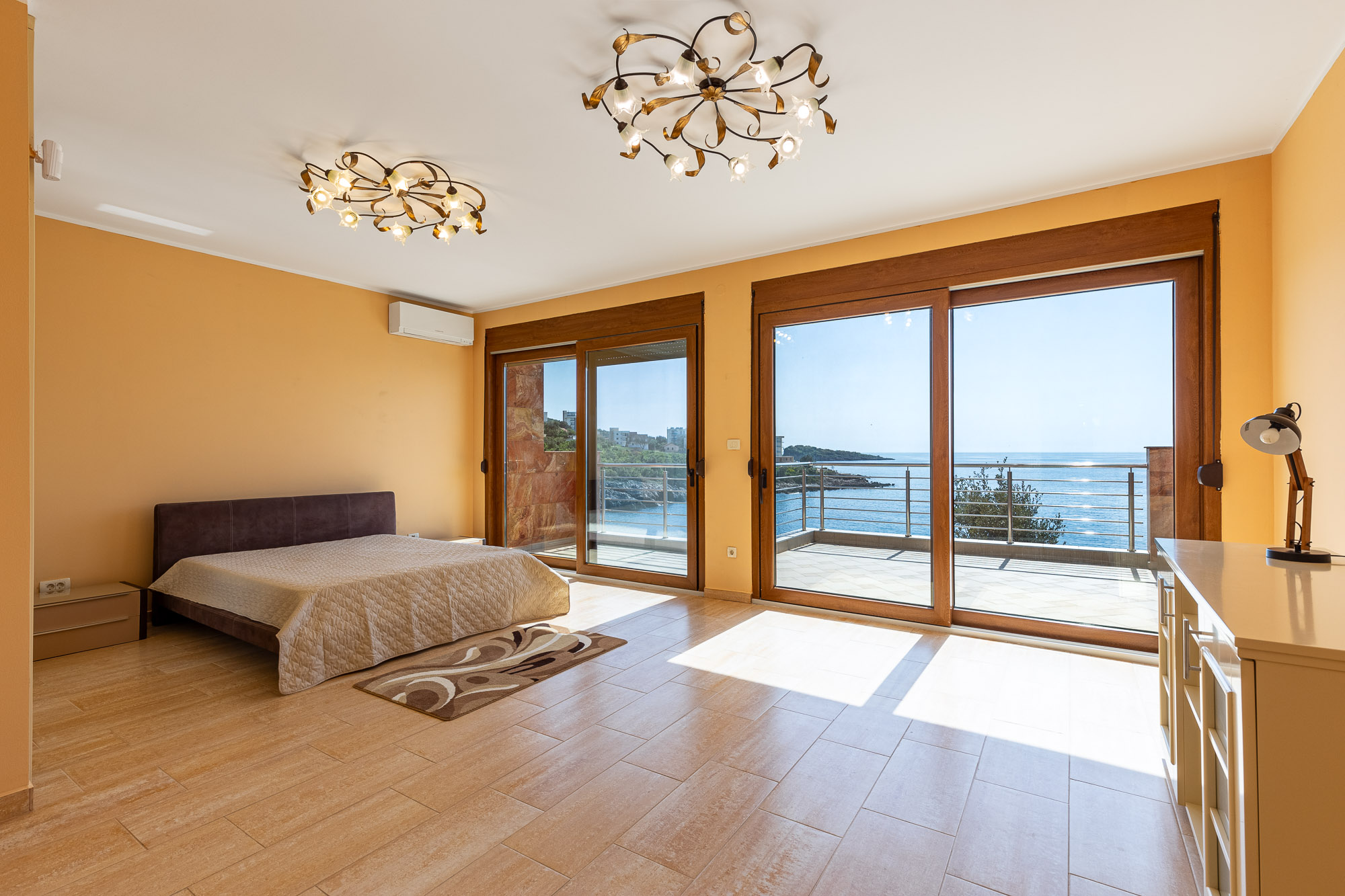 Image of House - 4 Bedrooms - 4 Bathrooms for Sale in Bar-Utjeha-Montenegro, Image 24