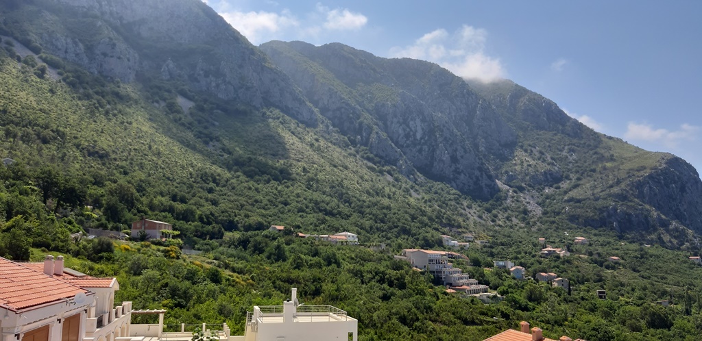 Image of Villa - 4 Bedrooms - 5 Bathrooms for Sale in Budva-Budva-Montenegro, Image 3