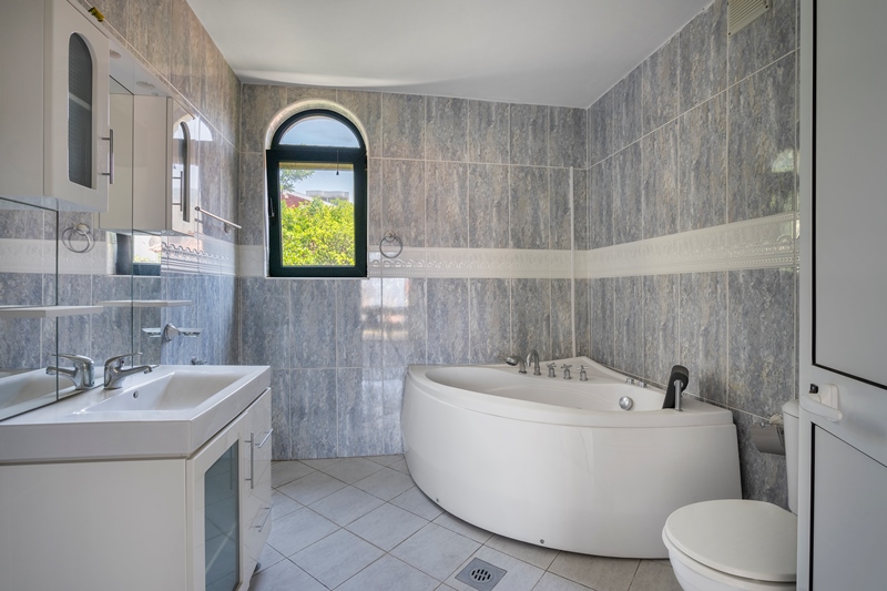Image of Villa - 4 Bedrooms - 4 Bathrooms for Sale in Bar-Utjeha-Montenegro, Image 7