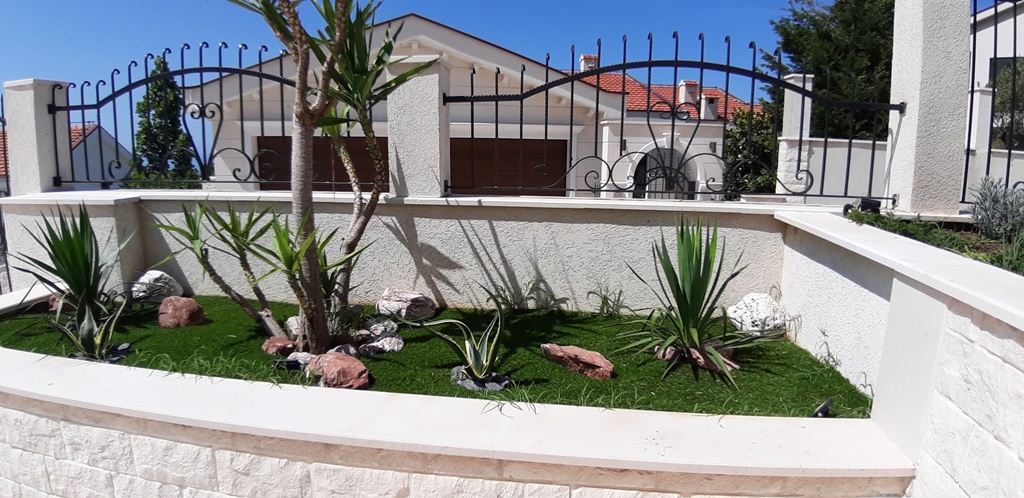 Image of Villa - 4 Bedrooms - 5 Bathrooms for Sale in Budva-Budva-Montenegro, Image 9