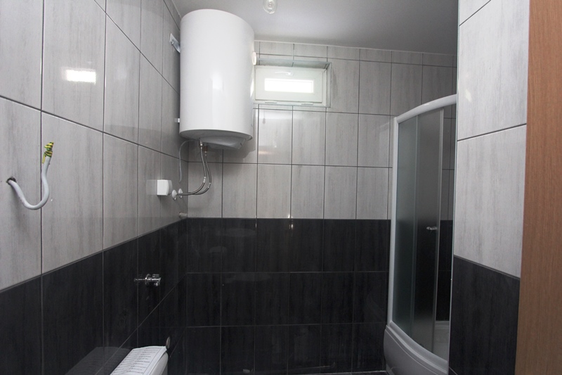 Image of House - 6 Bedrooms - 6 Bathrooms for Sale in Herceg-Novi-Igalo-Montenegro, Image 14