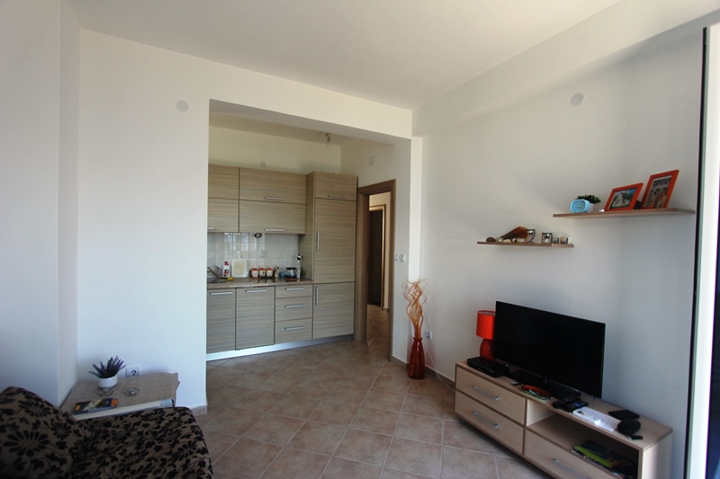 Image of House - 5 Bedrooms - 2 Bathrooms for Sale in Herceg-Novi-Herceg Novi-Montenegro, Image 3