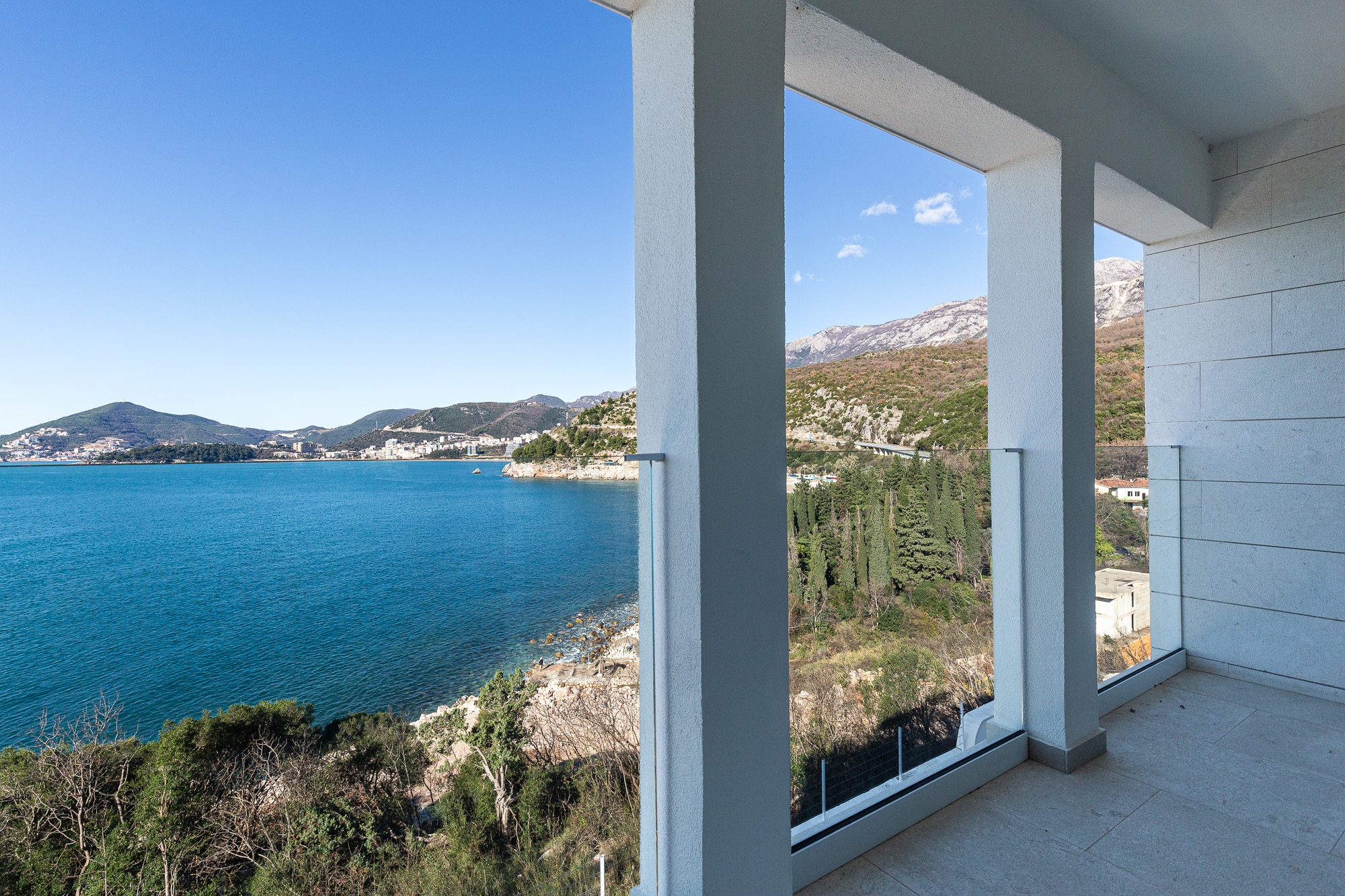 Image of Villa - 4 Bedrooms for Sale in Budva-Kamenovo-Montenegro, Image 34