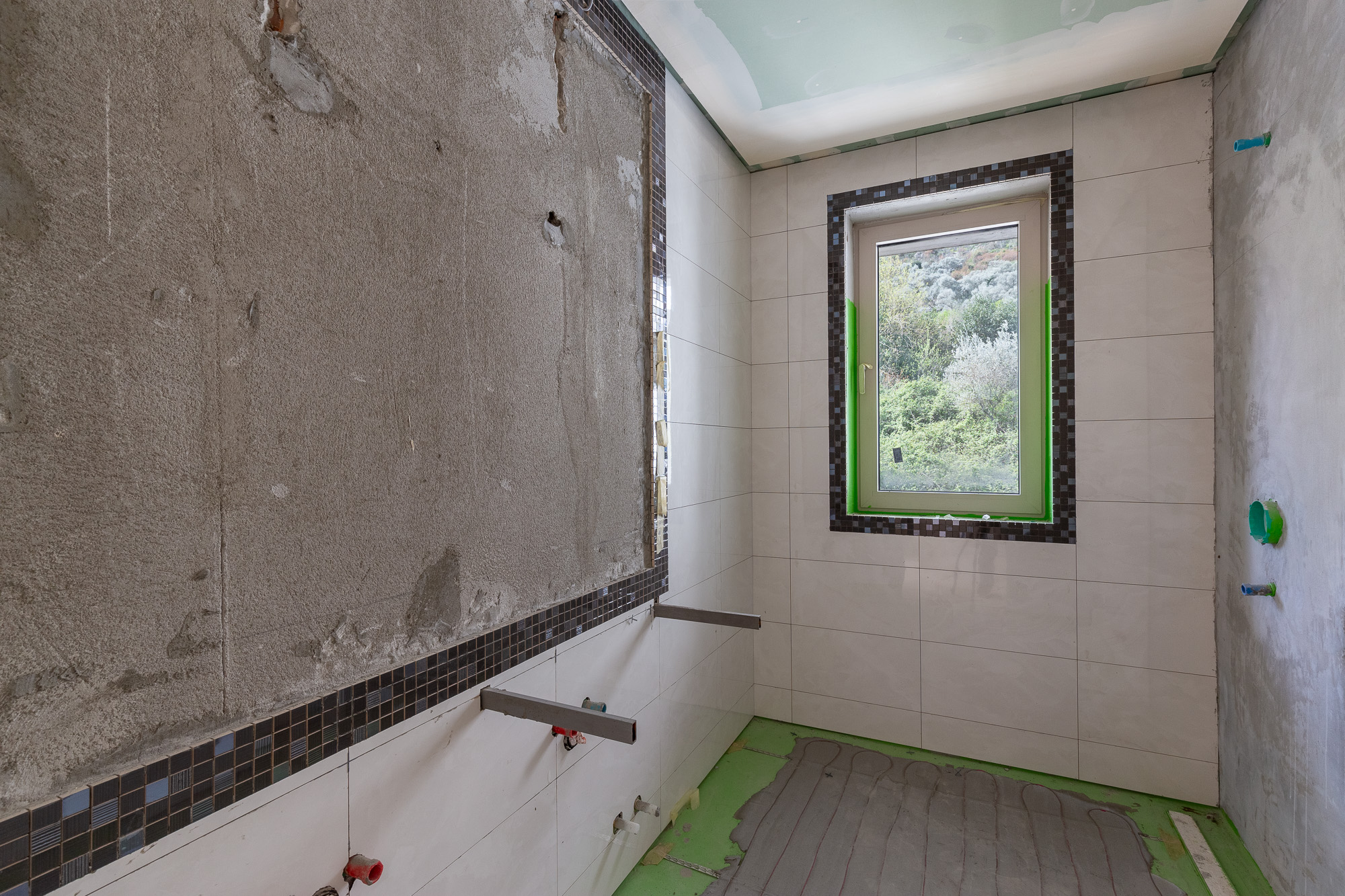 Image of House - 6 Bedrooms for Sale in Kotor-Prcanj-Montenegro, Image 52