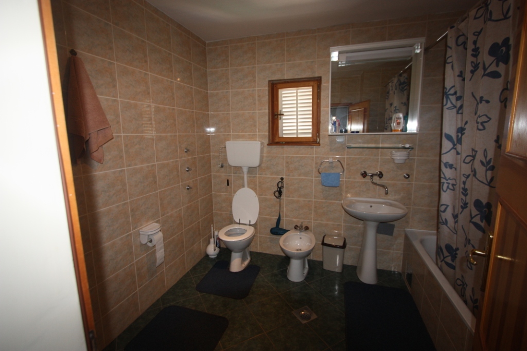 Image of House - 4 Bedrooms - 6 Bathrooms for Sale in Herceg-Novi-Herceg Novi-Montenegro, Image 20