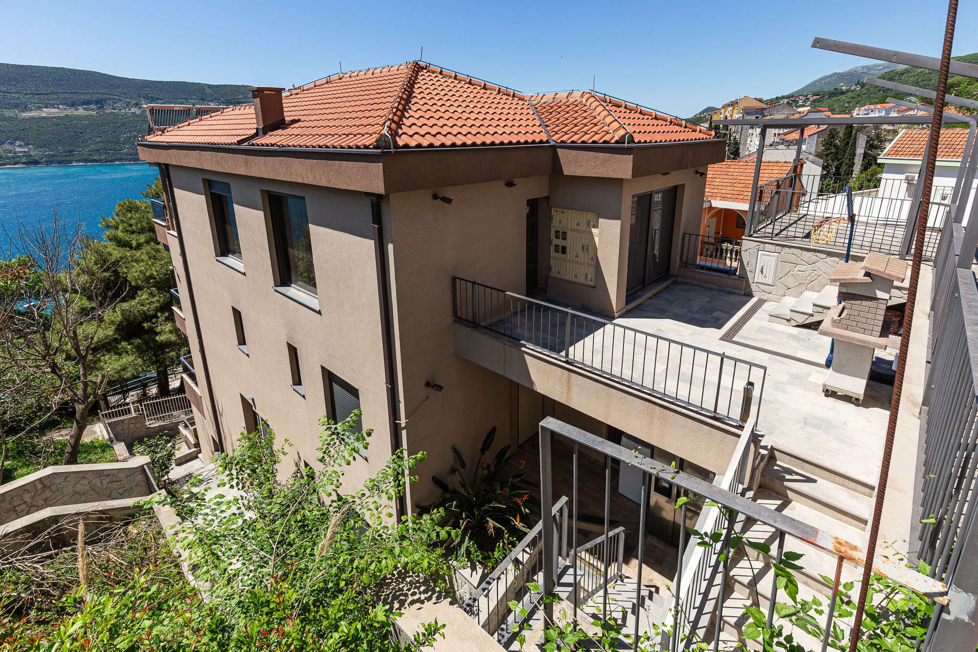 Image of Villa - 4 Bedrooms - 4 Bathrooms for Sale in Herceg-Novi-Herceg Novi-Montenegro, Image 37