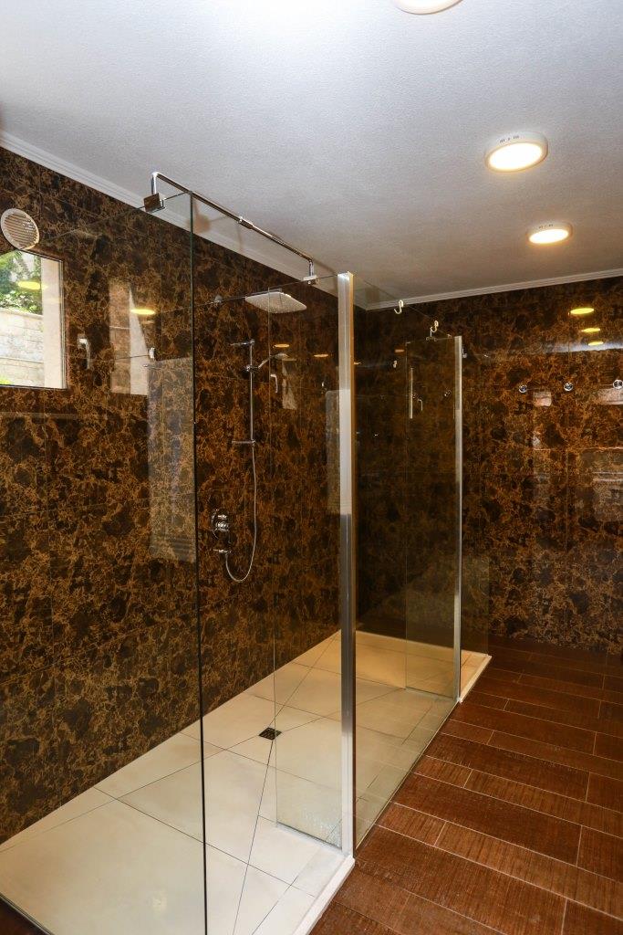 Image of Villa - 5 Bedrooms - 6 Bathrooms for Sale in Tivat-Montenegro, Image 13