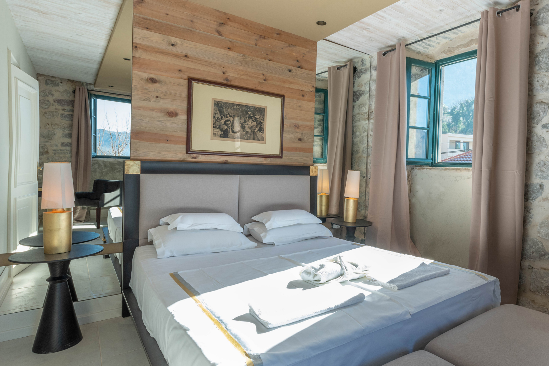 Mini hotel with swimming pool near Kotor  Risan Kotor