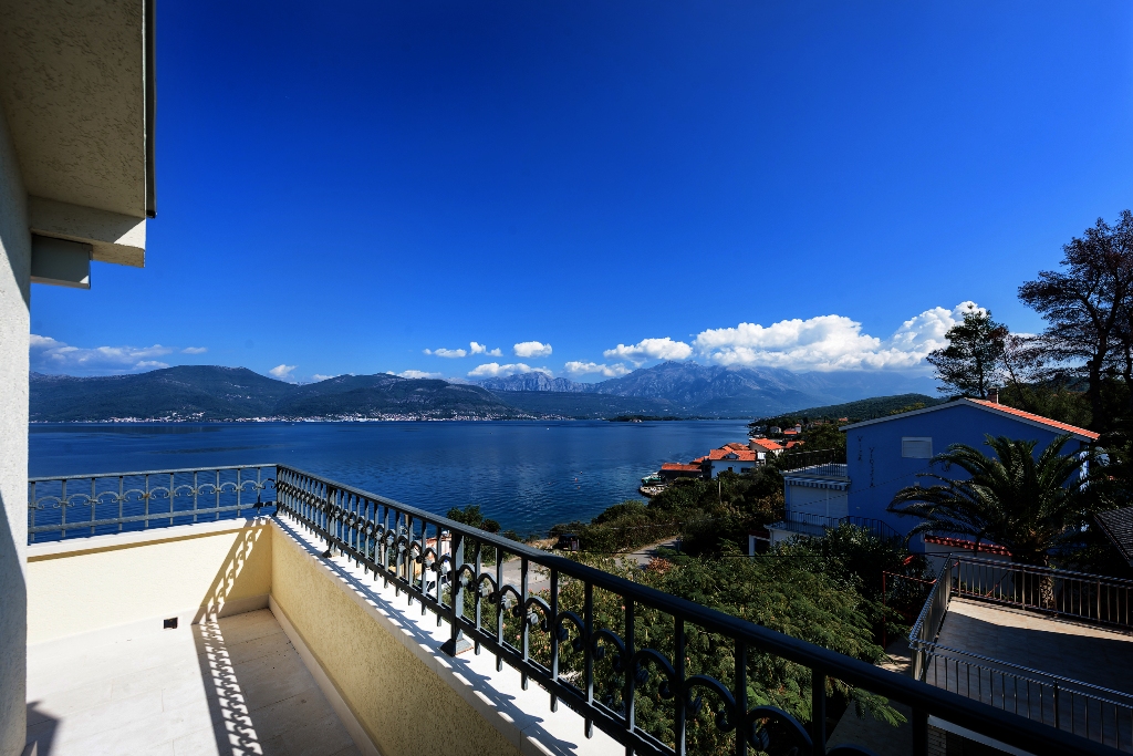 Image of Villa - 5 Bedrooms - 4 Bathrooms for Sale in Tivat-Tivat-Montenegro, Image 56