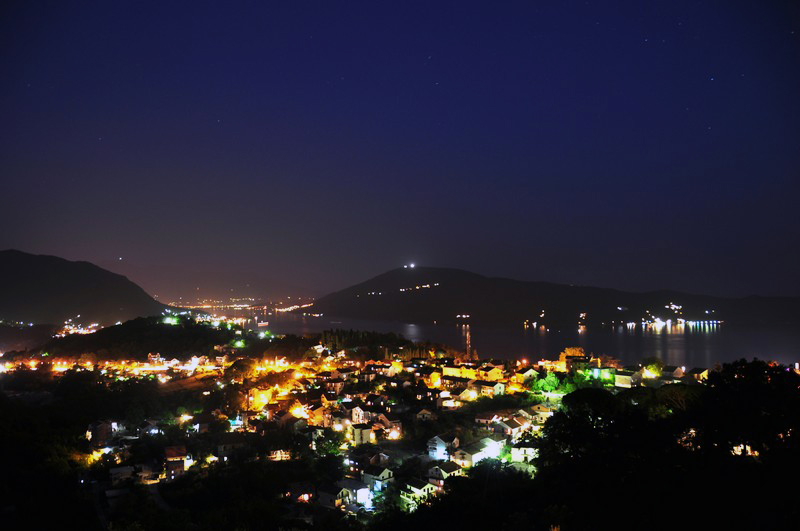 Image of House - 6 Bedrooms - 4 Bathrooms for Sale in Herceg-Novi-Herceg Novi-Montenegro, Image 32