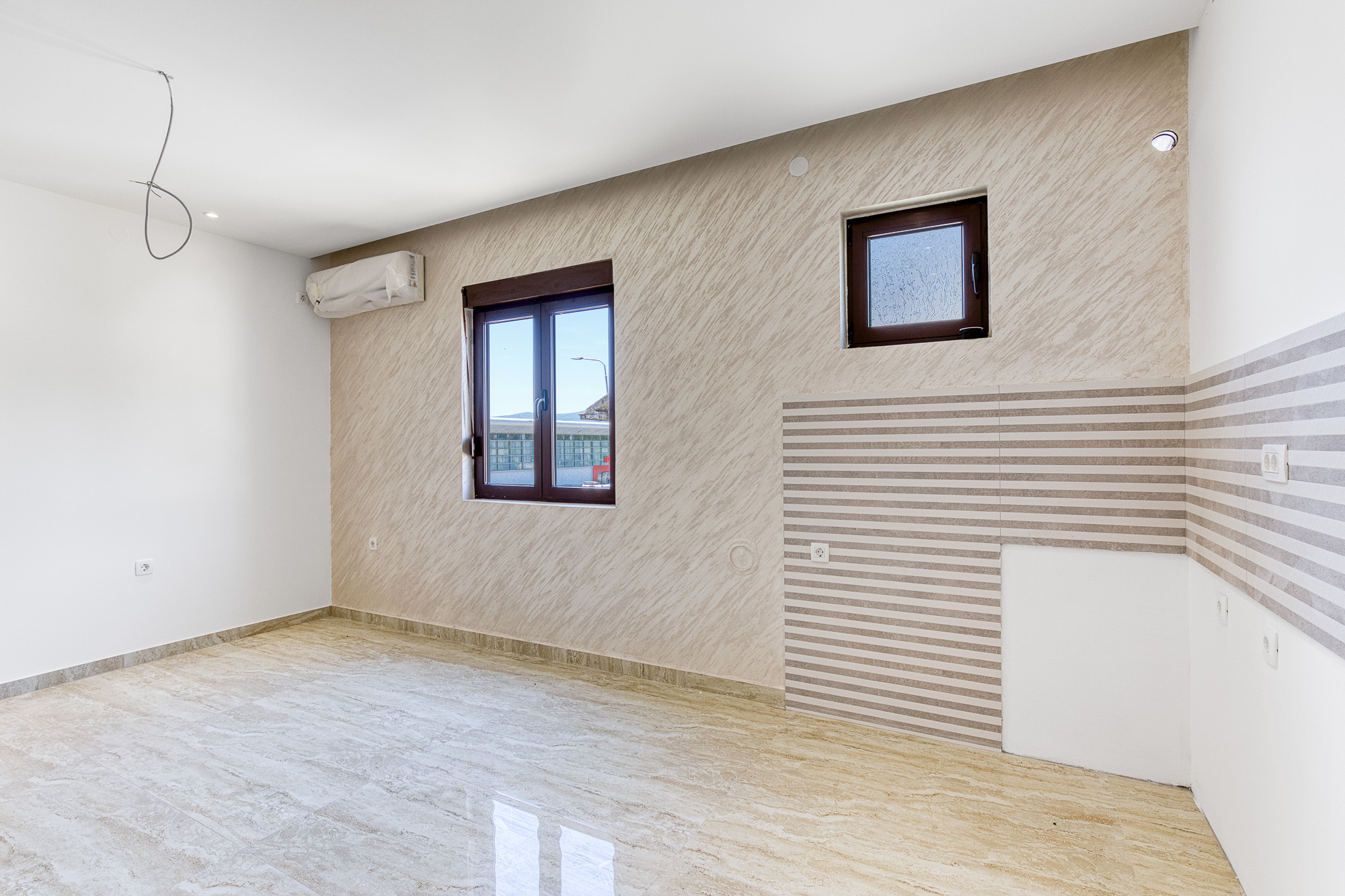 Image of Apartment - 3 Bedrooms - 1 Bathrooms for Sale in Tivat-Tivat-Montenegro, Image 9