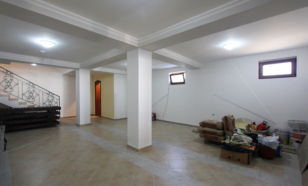 Image of Villa - 6 Bedrooms - 4 Bathrooms for Sale in Budva-Petrovac-Montenegro, Image 16