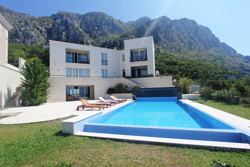Image of Villa - 4 Bedrooms - 7 Bathrooms for Sale in Budva-Budva-Montenegro, Image 8