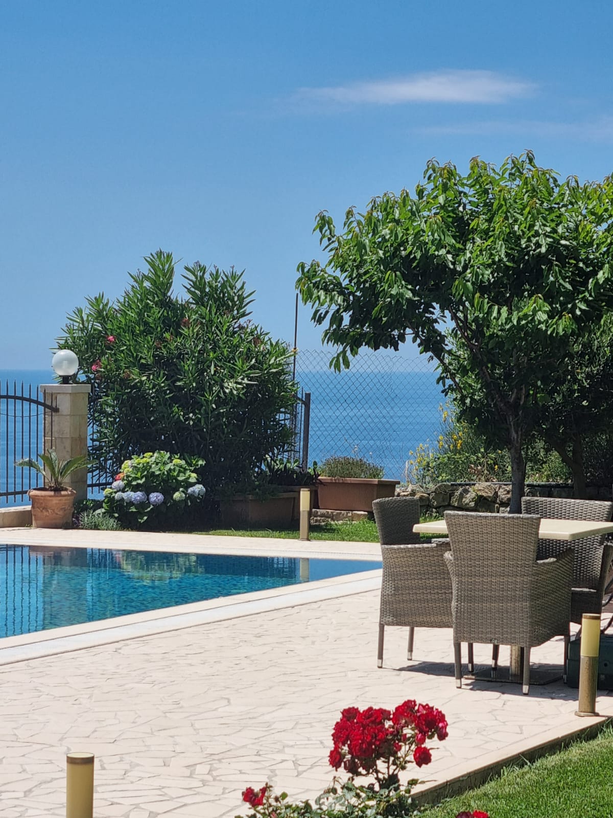Elegance and serenity in a luxurious villa with natural views.  Rezevici Budva