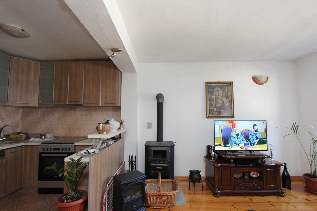 Image of House - 3 Bedrooms - 3 Bathrooms for Sale in Kotor-Prcanj-Montenegro, Image 3