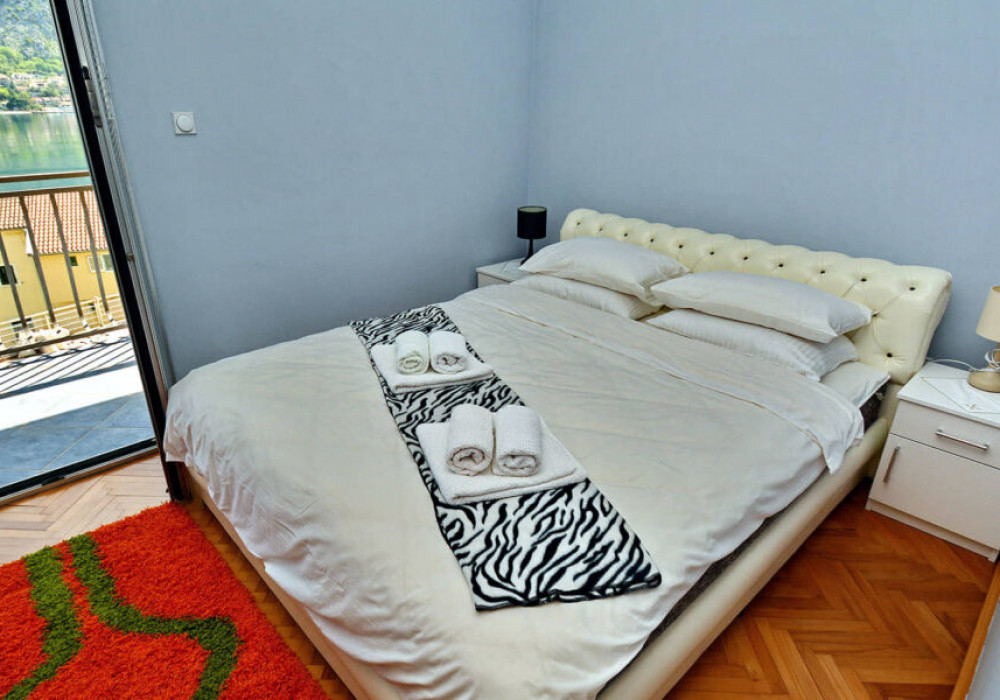 Image of Villa - 6 Bedrooms - 5 Bathrooms for Sale in Kotor-Muo-Montenegro, Image 9