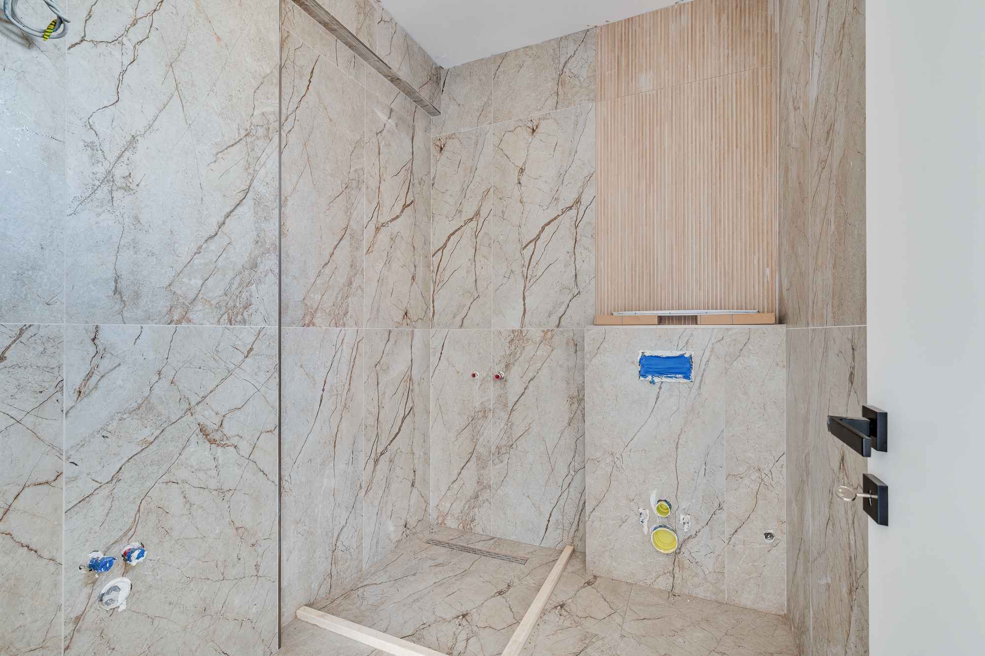  Image of House - 3 Bedrooms - 3 Bathrooms for Residential For Sale in Bar-Bar-Montenegro, Image 38