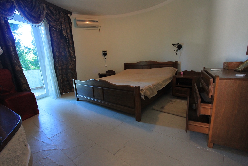Image of Apartment - 3 Bedrooms - 2 Bathrooms for Sale in Herceg-Novi-Topla-Montenegro, Image 6