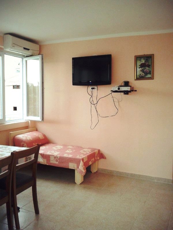 Image of House - 8 Bedrooms - 4 Bathrooms for Sale in Bar-Sutomore-Montenegro, Image 8