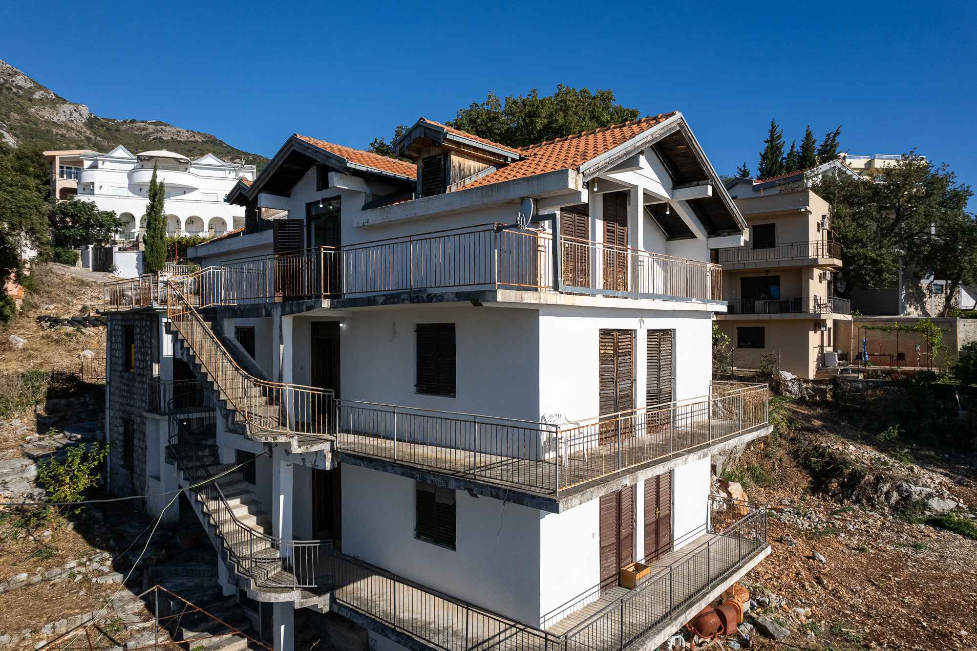 Haus 8 Schlafzimmer  Sutomore, Montenegro