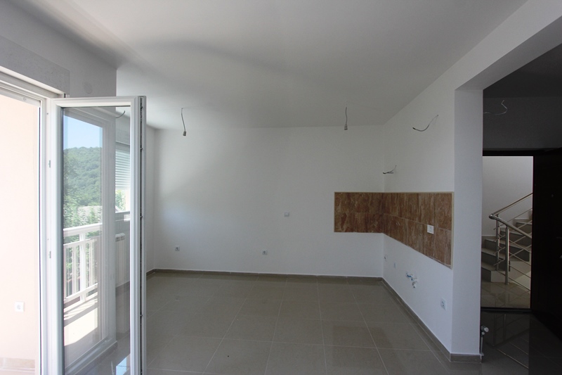 Image of House - 6 Bedrooms - 6 Bathrooms for Sale in Herceg-Novi-Igalo-Montenegro, Image 8