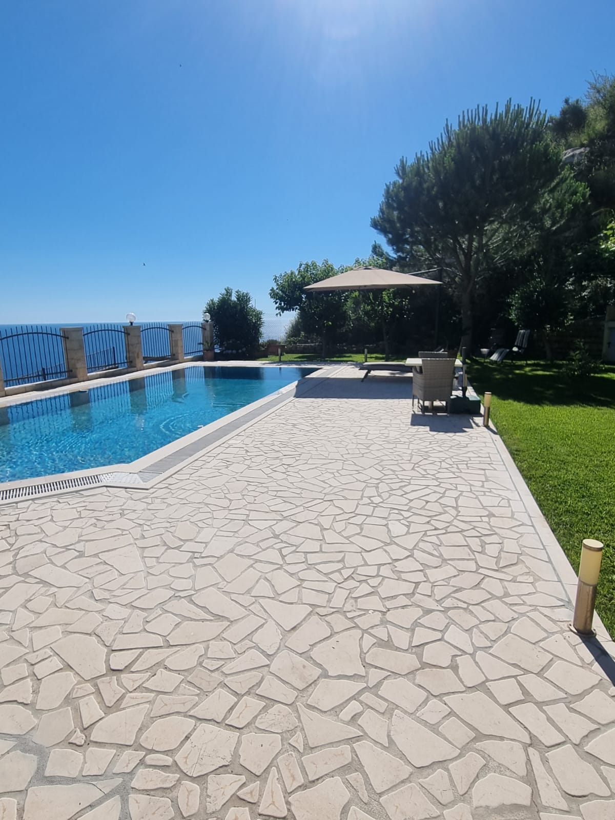 Elegance and serenity in a luxurious villa with natural views.  Rezevici Budva