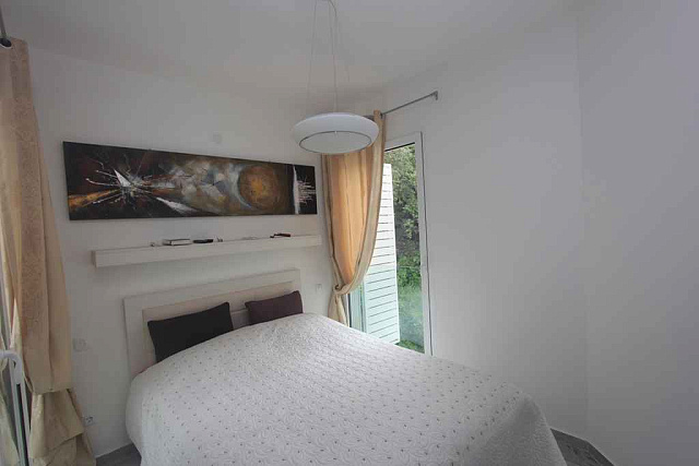 An apartment with a spacious terrace in Przno — photo 4