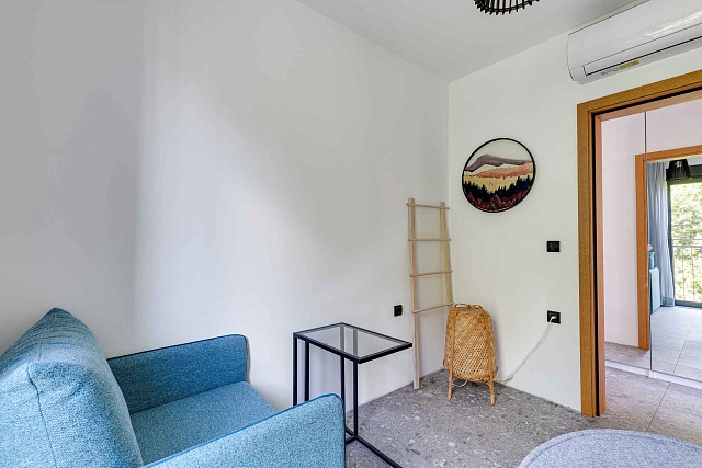 Modern three-bedroom apartment in the centre of Tivat with sea views — photo 35