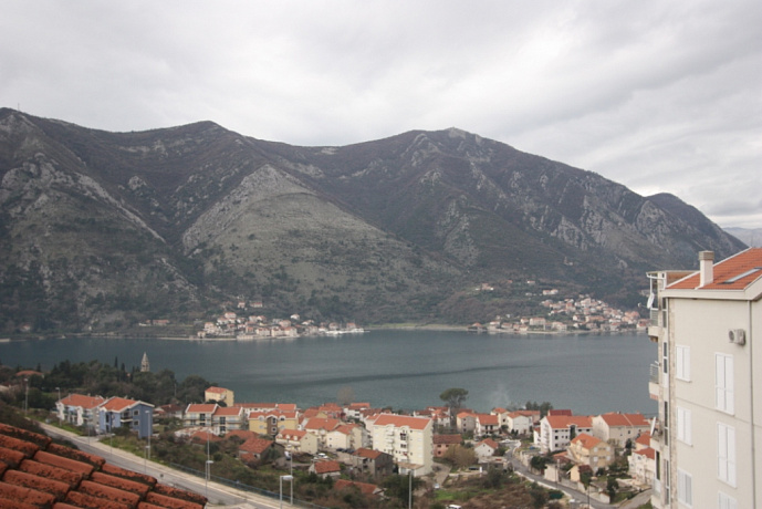 One-Bedroom Sea-View Apartment in Kotor