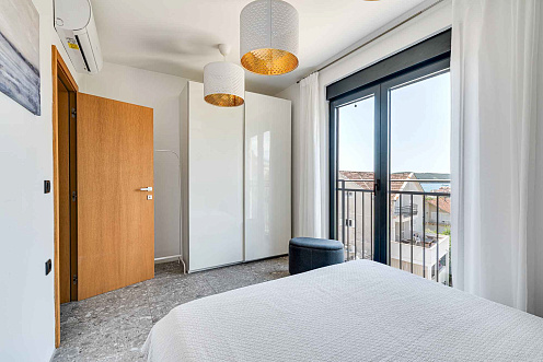 Modern three-bedroom apartment in the centre of Tivat with sea views, Tivat